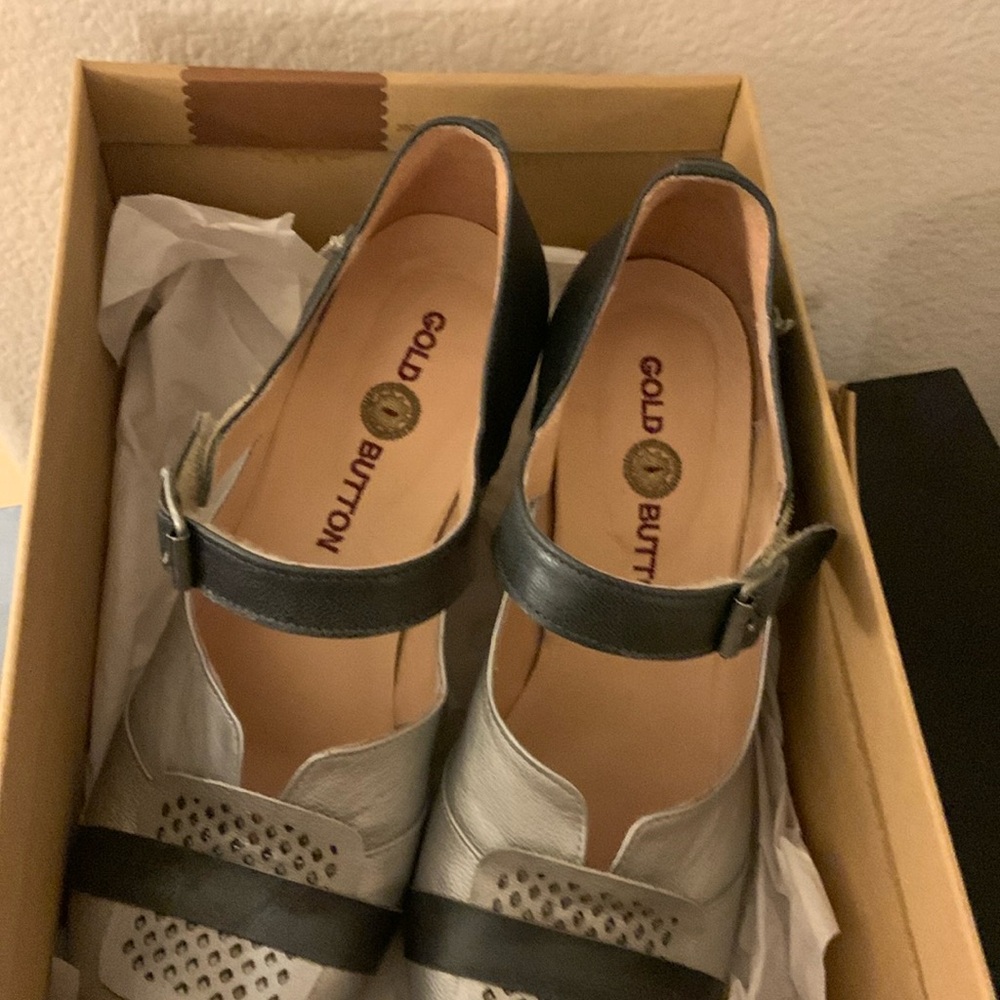 Silver Heels - image 1